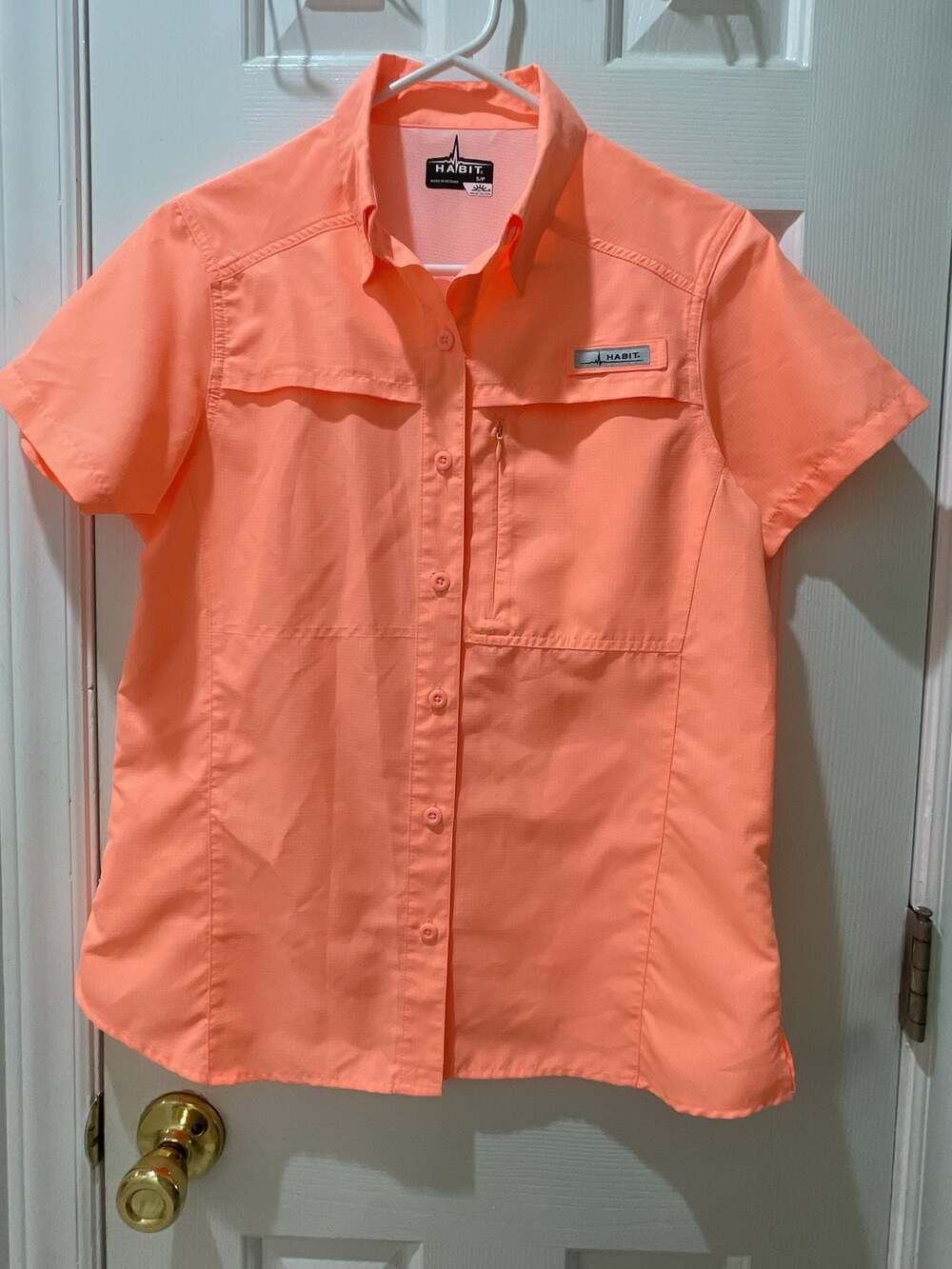 Habit Short Sleeve Button-Up Shirt, Coral Small Outdoor